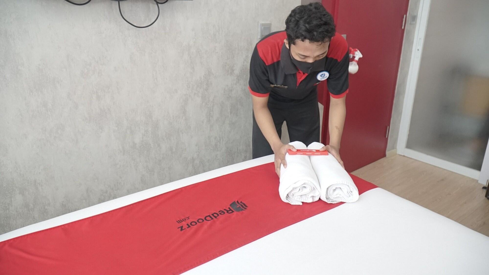 Reddoorz Plus @ Sawah Besar Jacarta Exterior foto
